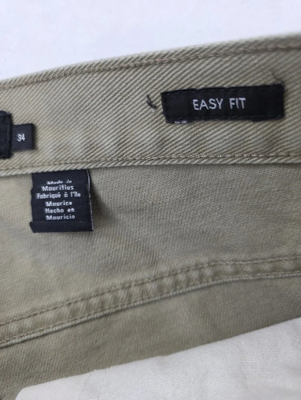 Calvin Klein Men's Casual Straight-Leg Jeans Beige Tan Size 34 CS-3671